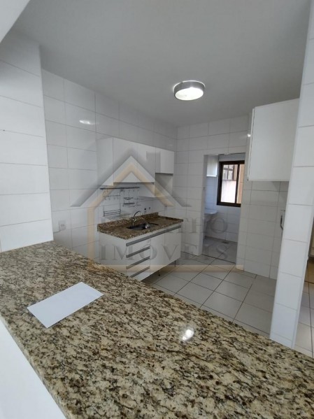 Apartamento à venda com 2 quartos, 56m² - Foto 2