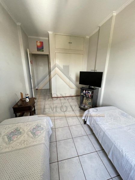 Apartamento para alugar com 2 quartos, 98m² - Foto 11