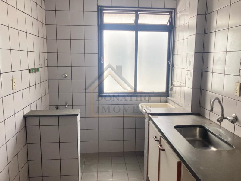 Apartamento à venda com 2 quartos, 62m² - Foto 8