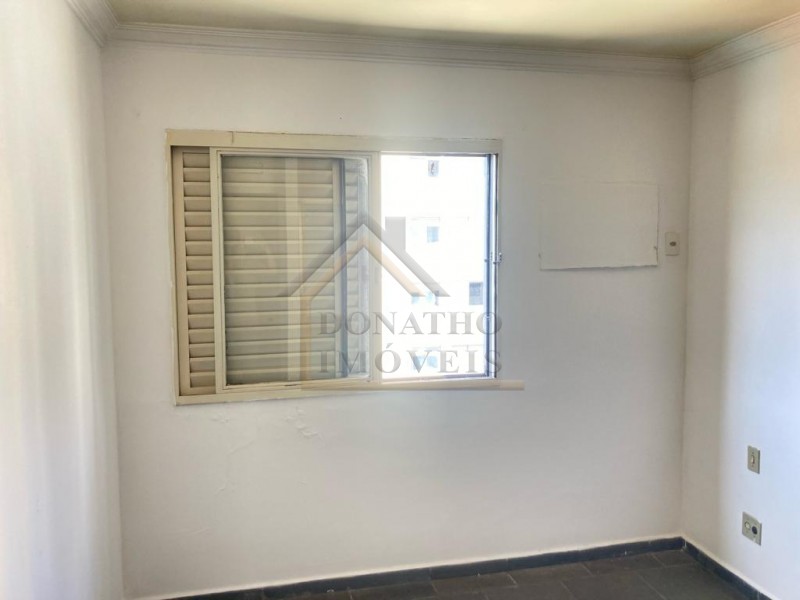 Apartamento à venda com 2 quartos, 62m² - Foto 4