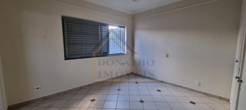 Casa à venda com 3 quartos, 156m² - Foto 4