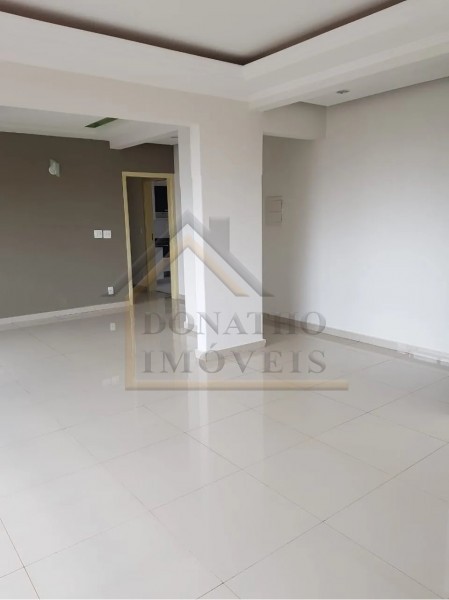 Apartamento à venda com 3 quartos, 168m² - Foto 3