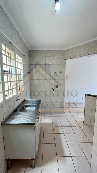 Apartamento para alugar com 1 quarto, 40m² - Foto 11