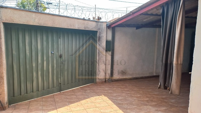 Casa à venda com 3 quartos, 167m² - Foto 2