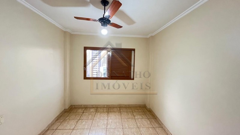 Apartamento para alugar com 3 quartos, 109m² - Foto 4