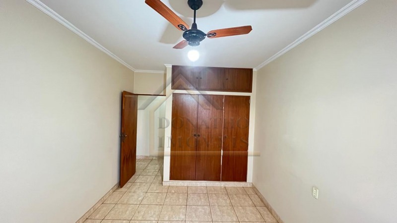 Apartamento para alugar com 3 quartos, 109m² - Foto 5