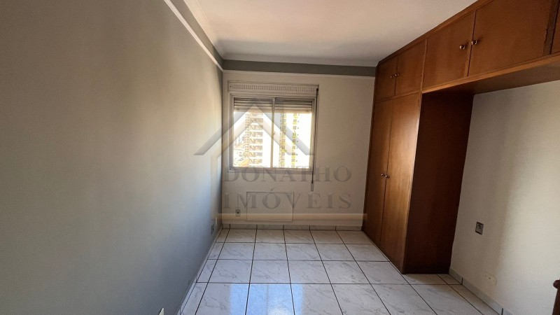 Apartamento para alugar com 3 quartos, 119m² - Foto 7