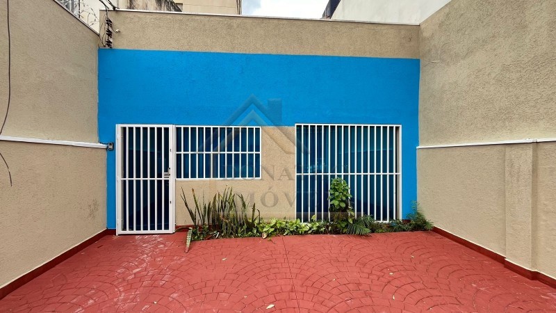 Prédio Inteiro para alugar, 102m² - Foto 1