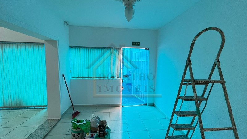 Prédio Inteiro para alugar, 102m² - Foto 2