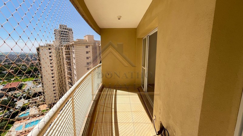 Apartamento para alugar com 4 quartos, 143m² - Foto 2