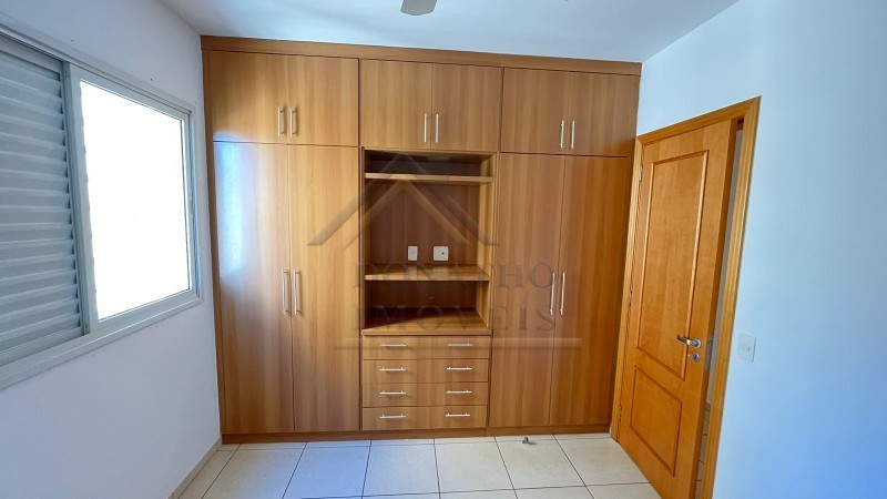 Apartamento para alugar com 4 quartos, 143m² - Foto 14