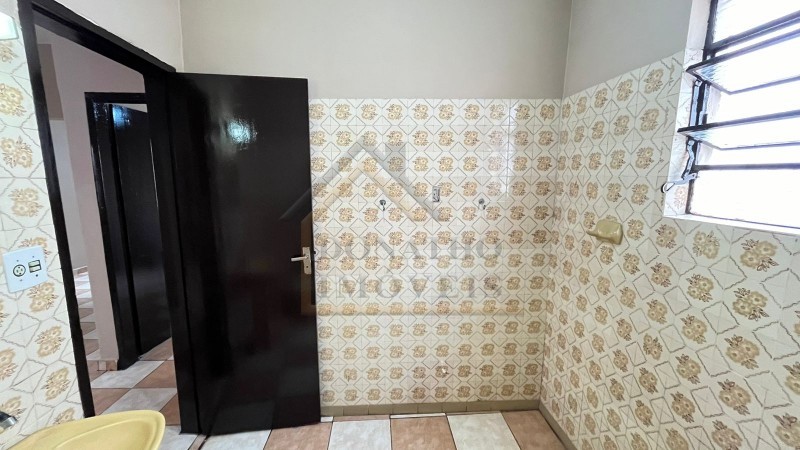 Casa para alugar com 2 quartos, 90m² - Foto 21