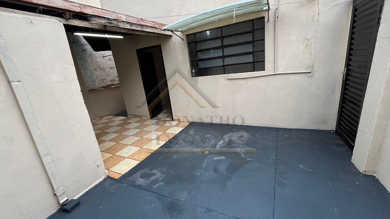 Casa para alugar com 2 quartos, 90m² - Foto 32