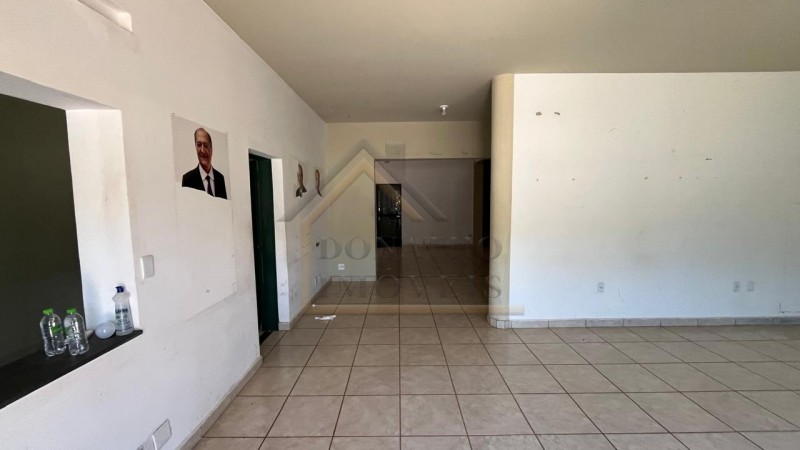 Prédio Inteiro para alugar com 4 quartos, 240m² - Foto 4