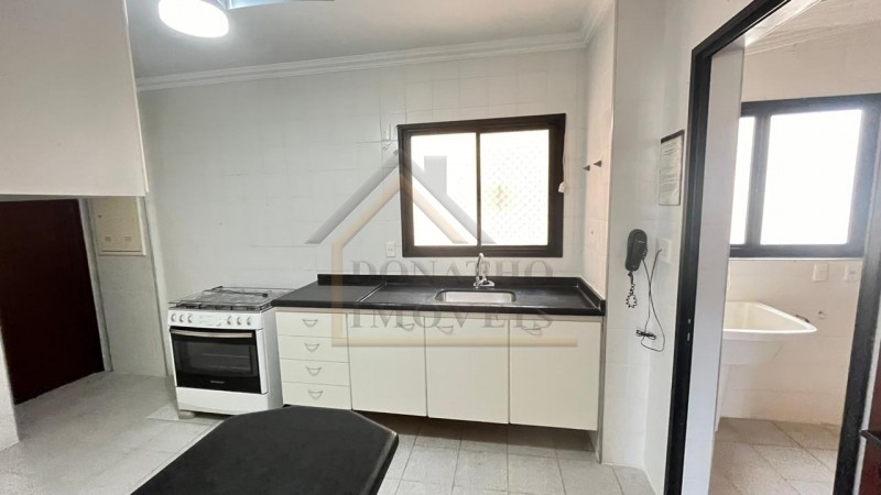 Apartamento para alugar com 3 quartos, 122m² - Foto 18