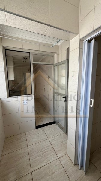 Apartamento para alugar com 2 quartos, 70m² - Foto 18