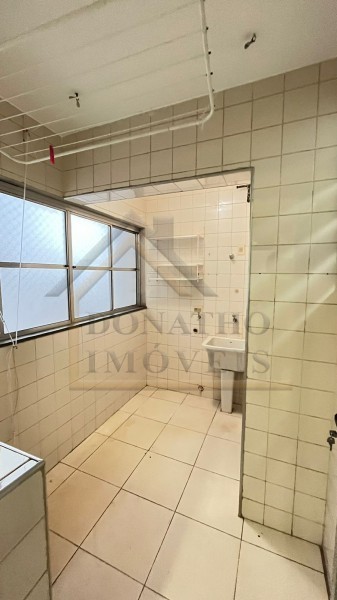 Apartamento para alugar com 2 quartos, 70m² - Foto 17