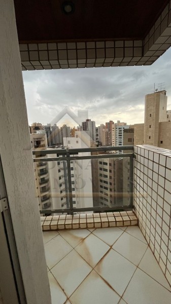 Apartamento para alugar com 2 quartos, 70m² - Foto 12