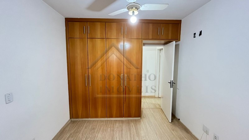 Apartamento para alugar com 2 quartos, 70m² - Foto 8