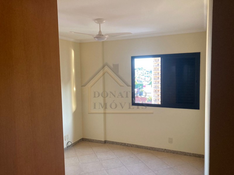 Apartamento para alugar com 3 quartos, 157m² - Foto 16