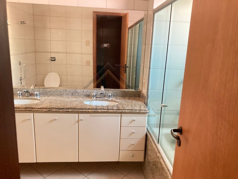 Apartamento para alugar com 3 quartos, 157m² - Foto 18