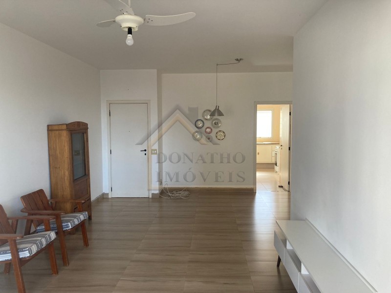 Apartamento à venda com 3 quartos, 103m² - Foto 2