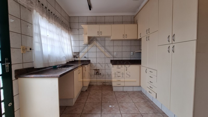 Casa à venda com 3 quartos, 230m² - Foto 5